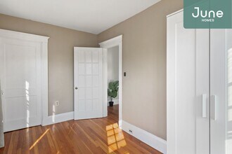 15 Governor Winthrop Rd-Unit -C in Boston, MA - Building Photo - Building Photo