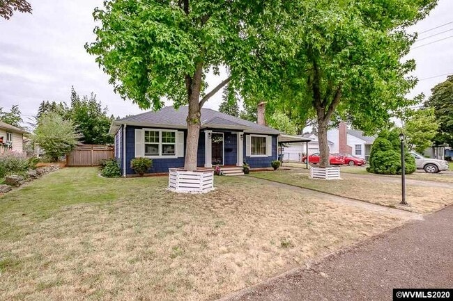 property at 541 Wayne Dr N