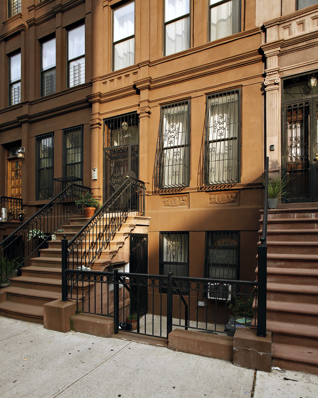 2052 Madison Ave in New York, NY - Foto de edificio - Building Photo