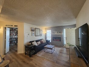 2700 S White Mountain Rd in Show Low, AZ - Foto de edificio - Building Photo