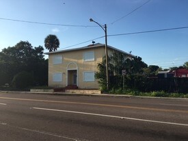 1619 9th Ave N in St. Petersburg, FL - Foto de edificio - Building Photo