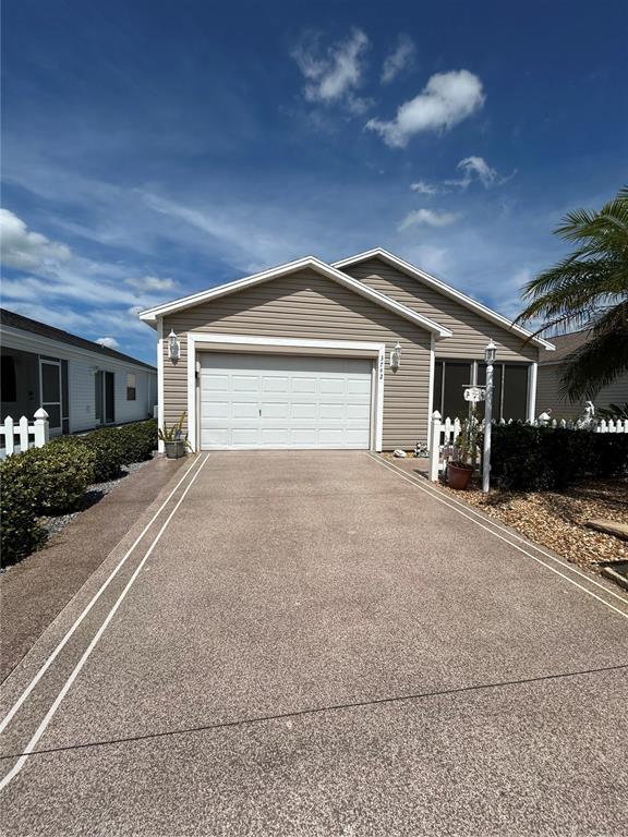 3742 Viscaya Ct in the Villages, FL - Building Photo - Building Photo