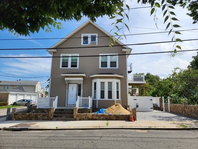 property at 121 Ledge St