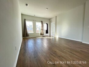 105 Sequoia Ln in Goose Creek, SC - Building Photo - Building Photo