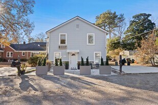 512 6th St in West Columbia, SC - Building Photo