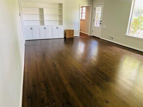 3501 Northwest Pkwy in Dallas, TX - Building Photo - Building Photo