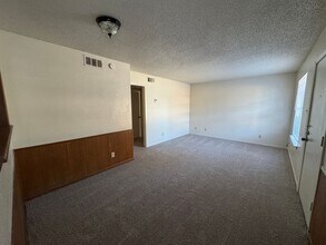 228 Hold St in Killeen, TX - Foto de edificio - Building Photo