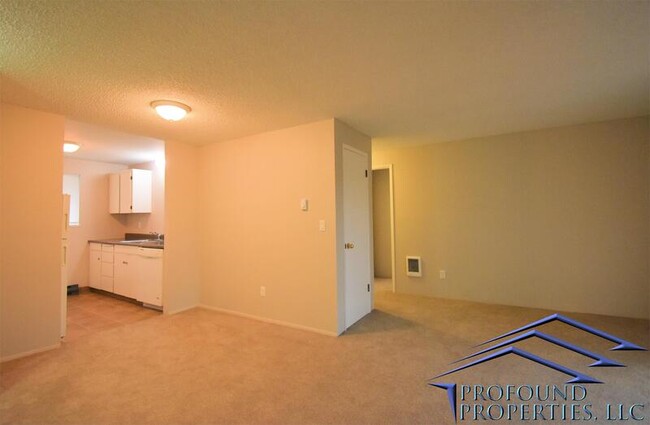 12185 SW Gingham Ln in Beaverton, OR - Building Photo - Building Photo