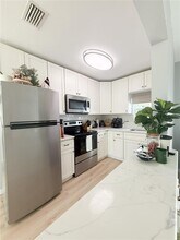 175 133rd Ave W in Madeira Beach, FL - Building Photo - Building Photo