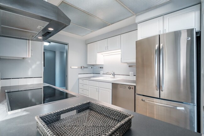 property at 1500 SW 5th Ave