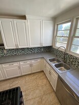 626-628 Midvale Ave in Los Angeles, CA - Building Photo