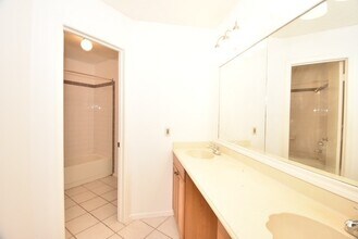 15926 Pfeiffer Dr in Houston, TX - Building Photo - Building Photo