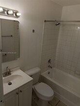 947 Lake Terry Dr in West Palm Beach, FL - Building Photo - Building Photo