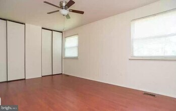1521 Stoney Ln in Philadelphia, PA - Building Photo - Building Photo