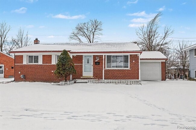 property at 34052 Viceroy Dr