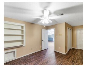 13902 Paradise Valley Dr in Houston, TX - Building Photo - Building Photo