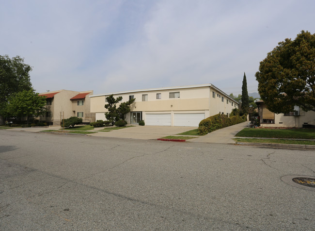 657 Milford St in Glendale, CA - Foto de edificio - Building Photo