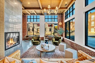 The Commodore in Richmond, VA - Foto de edificio - Building Photo