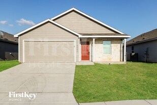 3921 Far Horizon in Seguin, TX - Building Photo