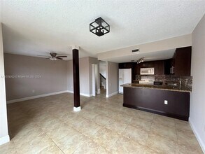 530 NW 109th Ave-Unit -530 NW 109th Ave unit 501 (A11679300) in Miami, FL - Building Photo - Building Photo