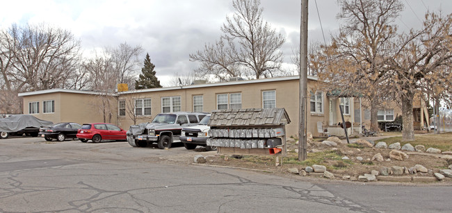 Garden Apartments in Clearfield, UT - Building Photo - Building Photo