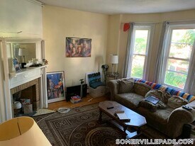 108 Central St, Unit 3R in Somerville, MA - Building Photo