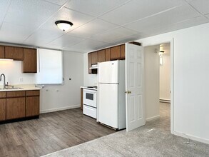 123 High St in Sprague, CT - Building Photo - Building Photo