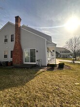 11705 Pine Way in Huntley, IL - Building Photo - Building Photo