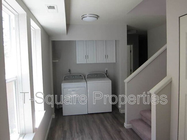 8443 Delridge Wy SW in Seattle, WA - Building Photo - Building Photo
