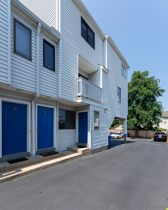 16 Arch St in Norwalk, CT - Foto de edificio