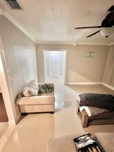 340 W Blue Heron Blvd, Unit A in West Palm Beach, FL - Building Photo - Building Photo