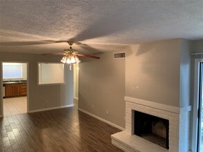 6401 Deihl Rd in Houston, TX - Building Photo - Building Photo