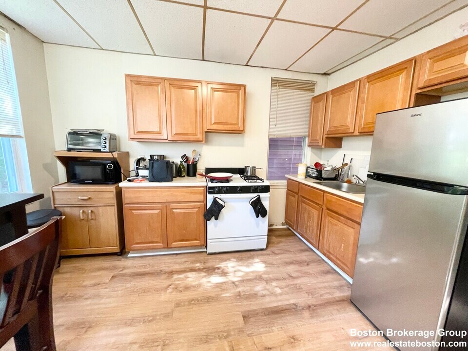 1572 Tremont St, Unit 2 in Boston, MA - Building Photo