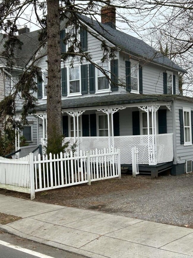 property at 24 Simon St