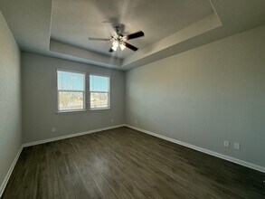 325 Caleb Ct in Schertz, TX - Building Photo - Building Photo