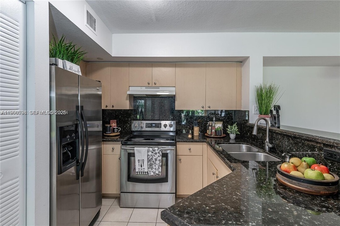 4280 San Marino Blvd in West Palm Beach, FL - Building Photo