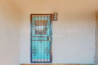 1717 Griegos Rd NW in Albuquerque, NM - Building Photo - Building Photo