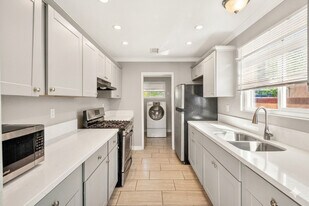 45463 Foxton Ave in Lancaster, CA - Building Photo