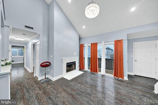 property at 914 Aspen Dr