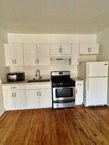 1781 Orchid Ave, Unit 201 in Los Angeles, CA - Building Photo