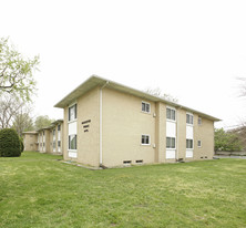 Rochester Woods Apartments