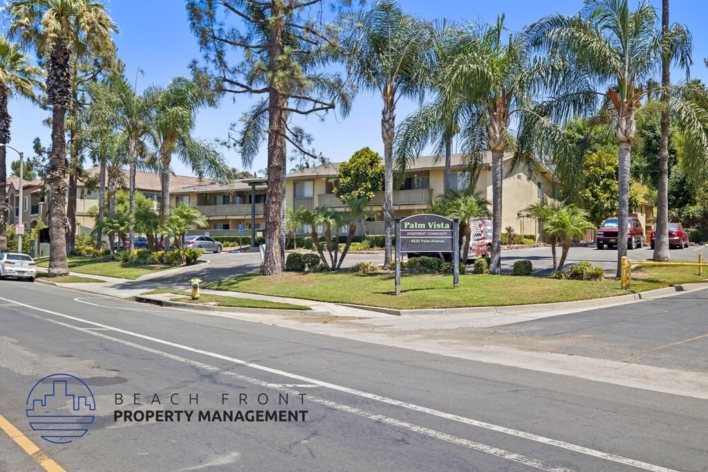 4830 Palm Ave. in Riverside, CA - Building Photo