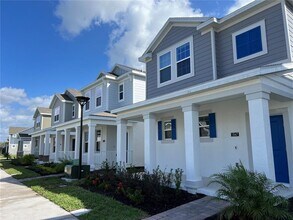 1847 Flourish Ave in Kissimmee, FL - Foto de edificio - Building Photo