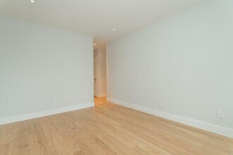 286 & 288 Chestnut Hill Avenue in Brighton, MA - Foto de edificio - Building Photo