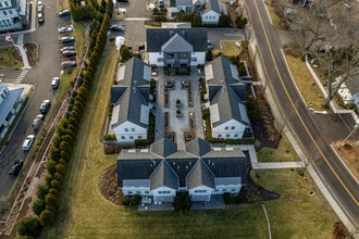 1135 Post Rd E in Westport, CT - Building Photo - Building Photo