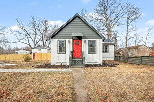 12101 Fort Washington Rd in Fort Washington, MD - Building Photo