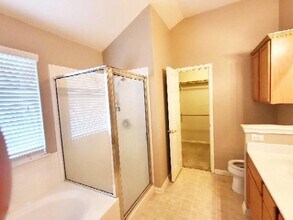 307 Lakemont Dr in Hutto, TX - Building Photo - Building Photo