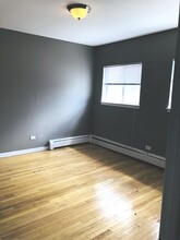 609 Oakton St in Evanston, IL - Building Photo - Building Photo