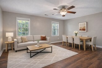 2308 Keith Dr in Raleigh, NC - Foto de edificio - Building Photo