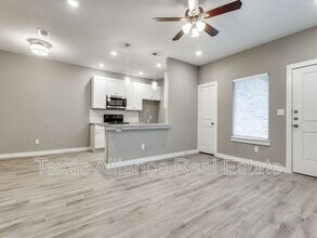 3207 Karen St in Fort Worth, TX - Building Photo - Building Photo